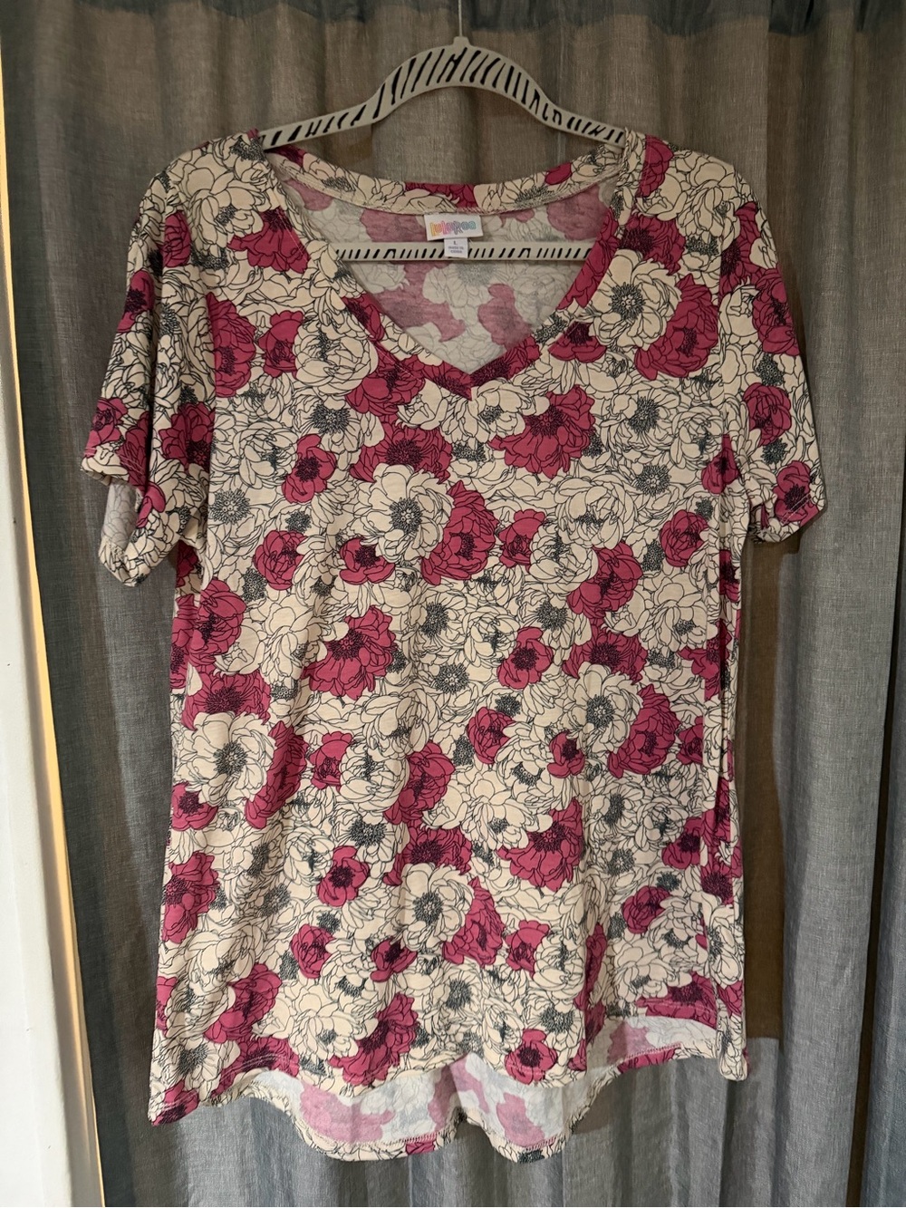LulaRoe Christy T V-Neck Short Sleeve Top - Pink Cream Floral
